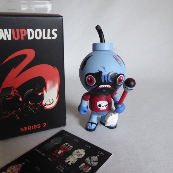 2007 3” JAMUNGO BACK SCRATCH BLOW UP DOLLS SERIES 2 DESIGNER ART URBAN VINYL - Picture 1 of 12